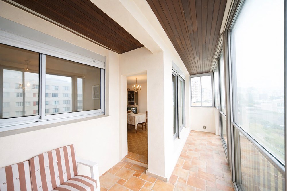 APPARTEMENT T4 DE 110M² - 3CH - EXPOSITION SUD - VUE DEGAGEE - ASCENSEUR - BALCON