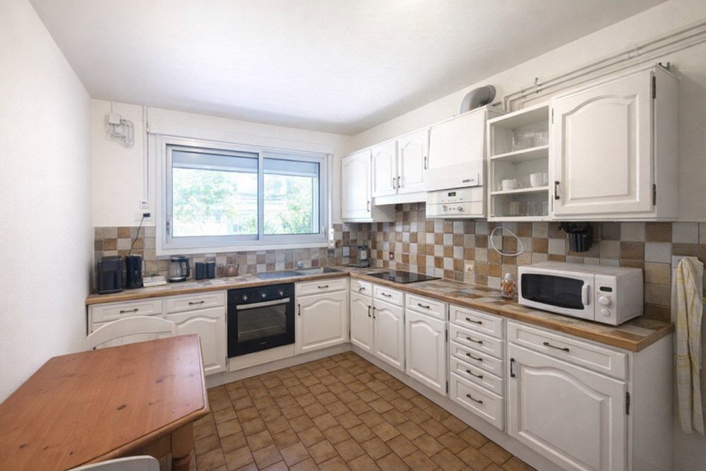 APPARTEMENT T4 DE 110M² - 3CH - EXPOSITION SUD - VUE DEGAGEE - ASCENSEUR - BALCON photo 4