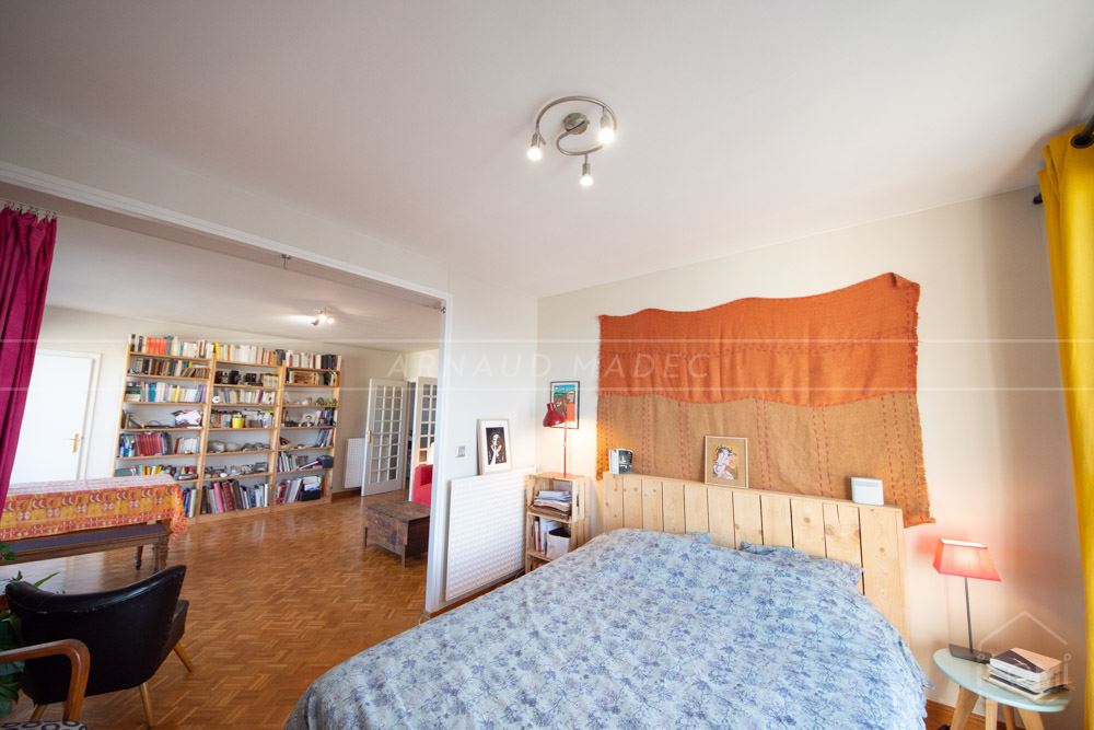 APPARTEMENT T4 - SUPER ESPACE DE VIE - 2/3 CHAMBRES - BALCONS - ASCENSEUR - RARE photo 4