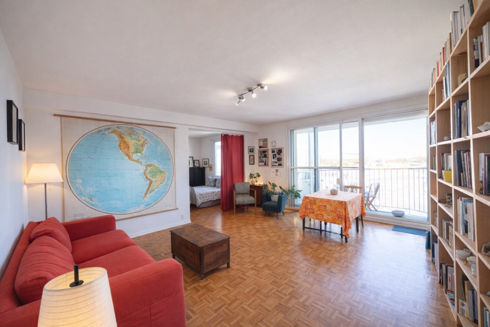 APPARTEMENT T4 - SUPER ESPACE DE VIE - 2/3 CHAMBRES - BALCONS - ASCENSEUR - RARE photo 2