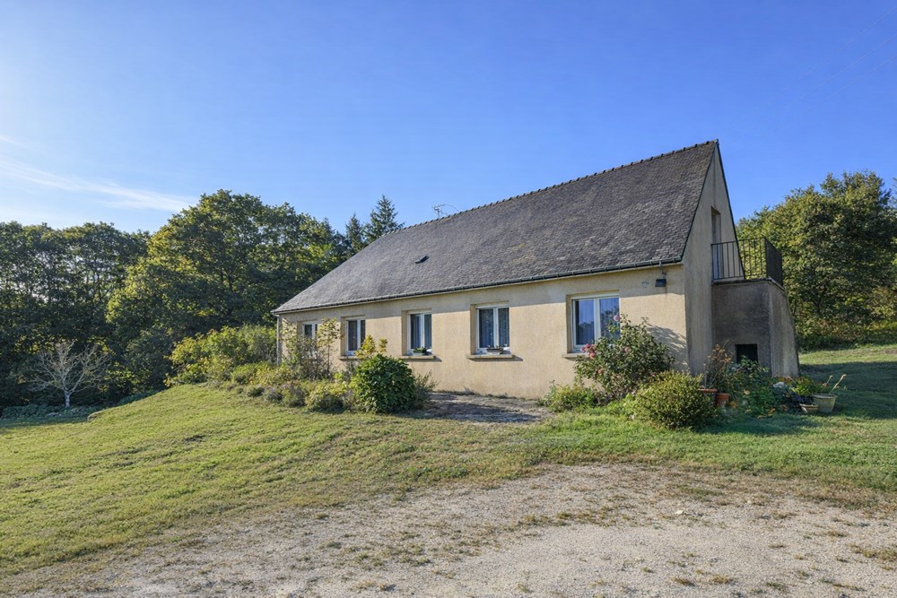 MAISON IDEALE FAMILLE NOMBREUSE - CAMPAGNE - CALME - GRANDS ESPACES - 30 MINUTES DE LORIENT