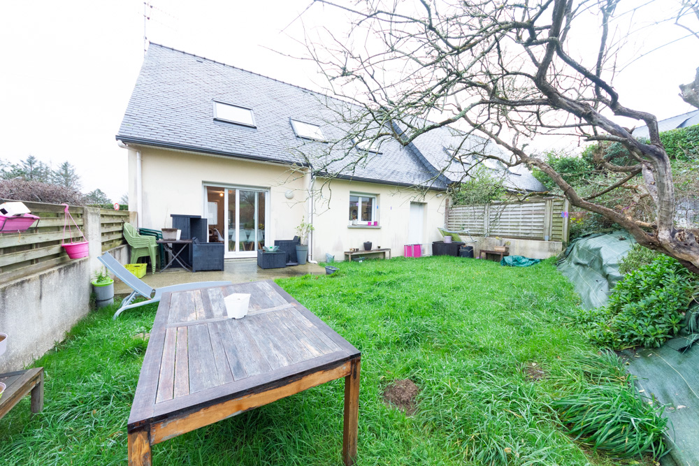 MAISON JUMELEE T5 DE 95M² AVEC GARAGE - TERRASSE - 3 CHAMBRES AVEC LOCATAIRE EN PLACE