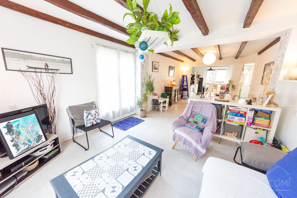 MAISON DE VILLE T5 AVEC 3 CHAMBRES - 2 GARAGES - 1 ATELIER - BELLES PRESTATIONS SUR TERRAIN DE 400M² photo 3