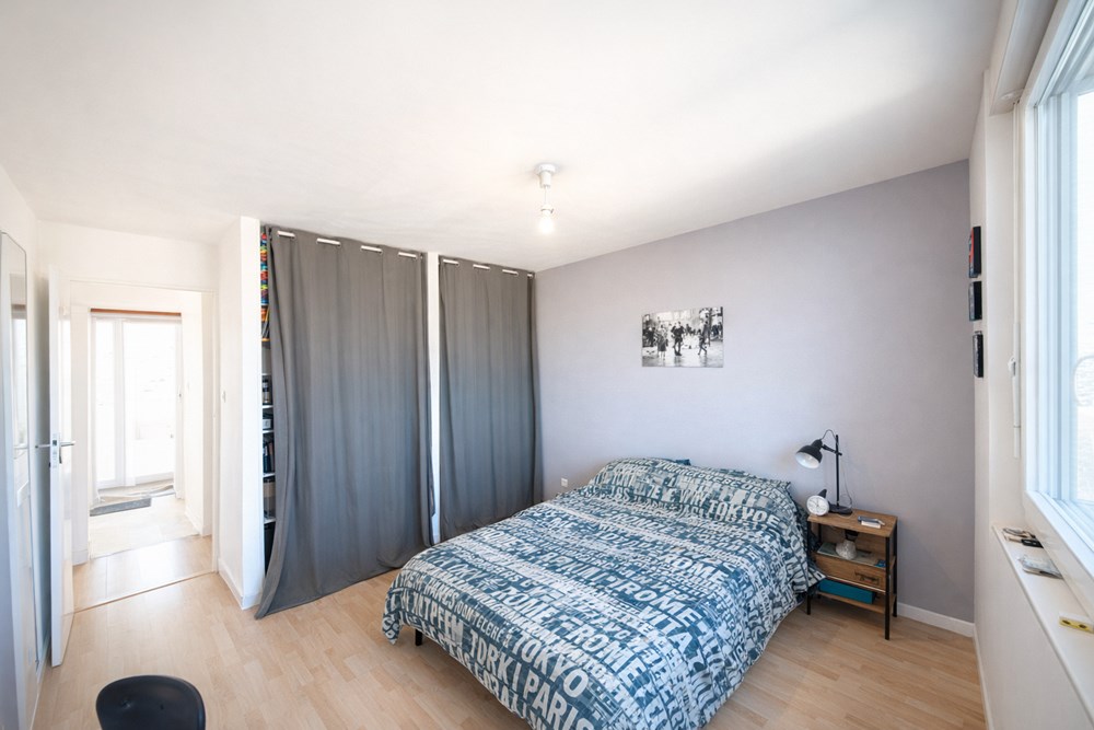 APPARTEMENT 70M² - LUMINEUX - 2 CHAMBRES - ST MARC - VUE DEGAGEE - STATIONNEMENT FACILE photo 5