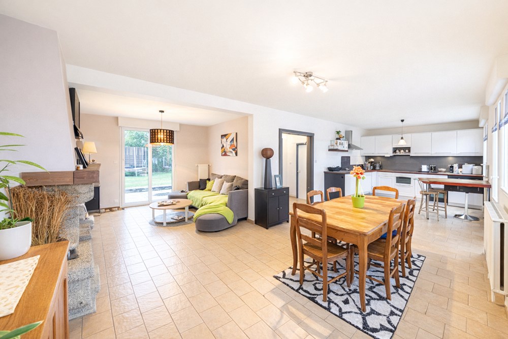 MAISON - T5 - 4 CHAMBRES - 106 M² - GRAND ESPACE DE VIE - SOUS SOL COMPLET - QUARTIER CALME photo 2