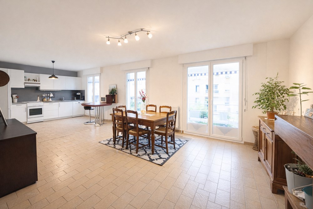 MAISON - T5 - 4 CHAMBRES - 106 M² - GRAND ESPACE DE VIE - SOUS SOL COMPLET - QUARTIER CALME photo 3