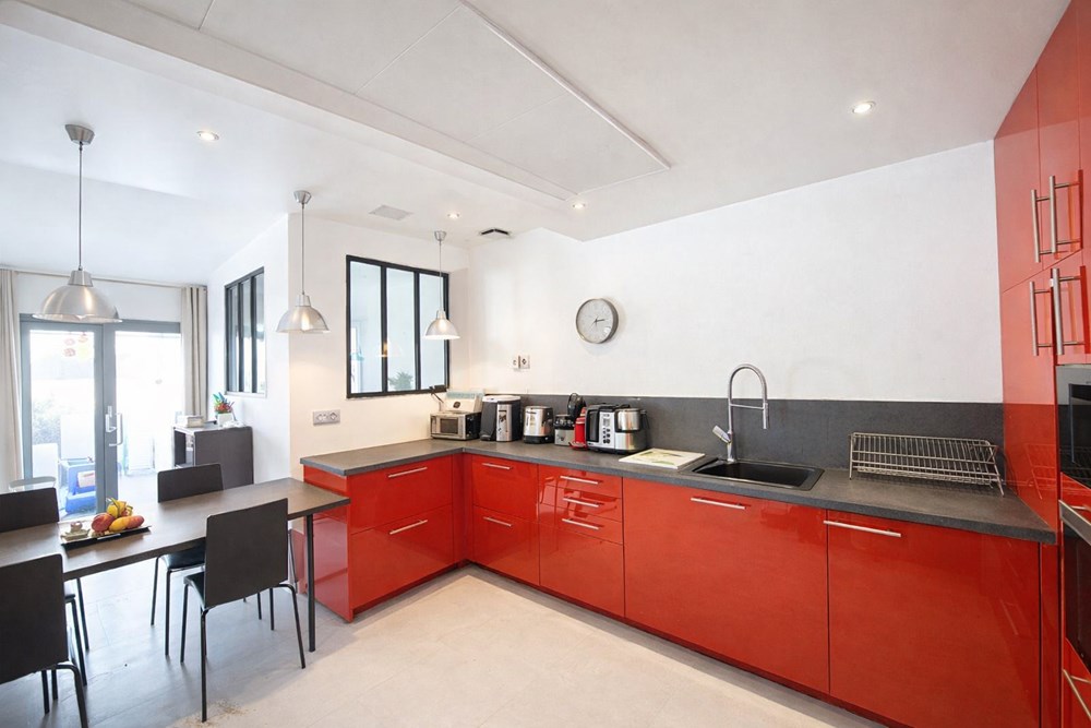 APPARTEMENT LOFT DUPLEX DE 110M² EN REZ DE TERRASSE - 3 CH - GARAGE - ENTREE INDEPENDANTE COMME UNE MAISON - RARE photo 3