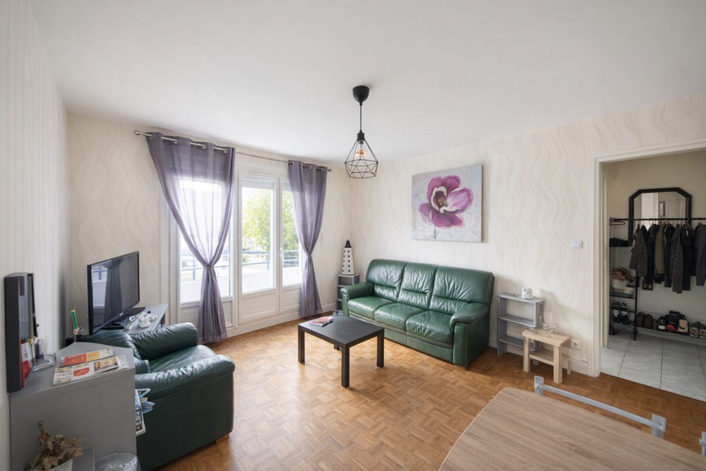APPARTEMENT 79M² PROCHE DES FACS - 2 BALCONS - 3 CHAMBRES - SEJOUR LUMINEUX - SANS VIS A VIS - POSSIBILITE GARAGE 15M² EN OPTION photo 3