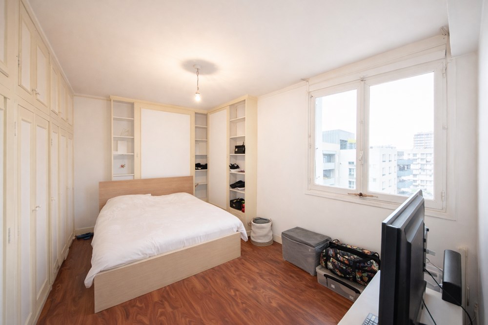 APPARTEMENT PROCHE CENTRE VILLE - BONNE NOUVELLE - 93M² - LUMINEUX ET SPACIEUX - 2 CHAMBRES POSSIBLE 3 - ASCENSEUR - PARKING SOUTERRAIN photo 5