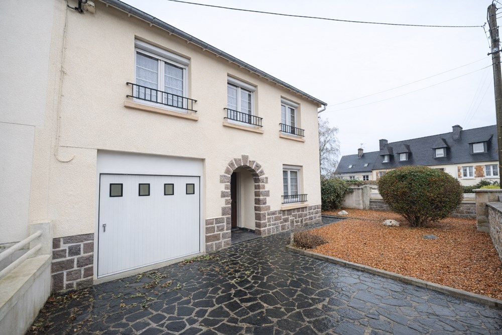 MAISON T5 - 4 GRANDES CHAMBRES - CALME - PROCHE ECOLES - A RENOVER - PIECE DE VIE POSSIBLE 48M²