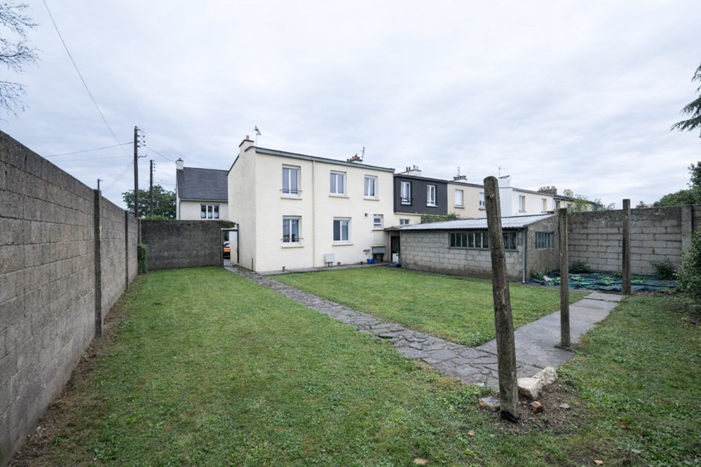 MAISON T5 - 4 GRANDES CHAMBRES - CALME - PROCHE ECOLES - A RENOVER - PIECE DE VIE POSSIBLE 48M² photo 5