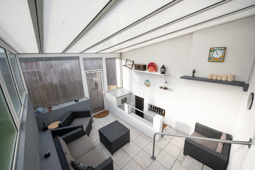 MAISON 75 M² - 3 CHAMBRES - PIECE DE VIE POSSIBLE 40M² - VERANDA - GARAGE - FORT POTENTIEL photo 2