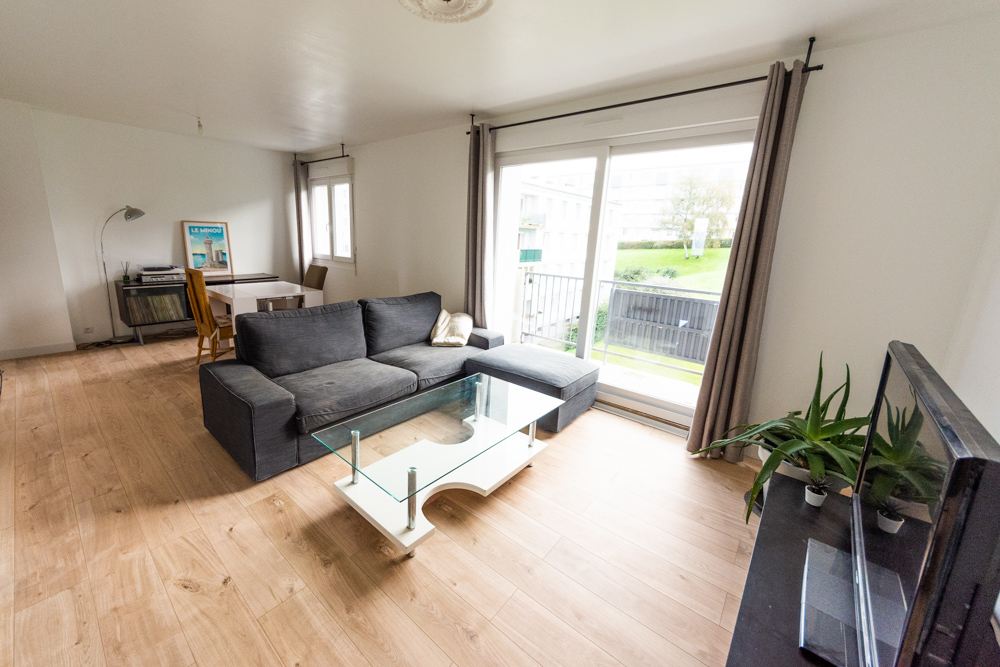 APPARTEMENT T4 70M² DALLE BETON AU 3EME ET DERNIER ETAGE AVEC BALCON ET GRANDE CAVE BETONNEE AVEC ELECTRICITE