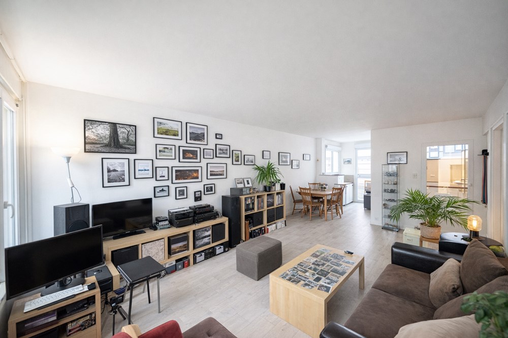 APPARTEMENT T2 - VUE MER - DERNIER ETAGE - 3 BALCONS - ASCENSEUR - PARKING PRIVATIF - PROCHE GARE ET CENTRE VILLE