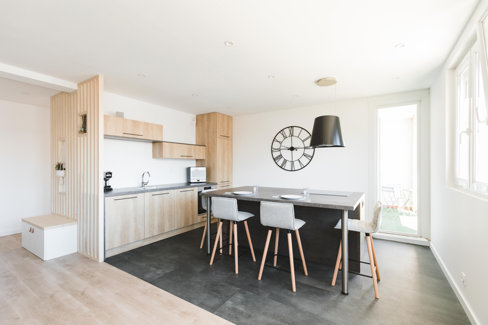 APPARTEMENT T6 DE 103M² AVEC COLOCATAIRES EN PLACE AVEC UN EXCELLENT RENDEMENT SUR DALLE BETON photo 3