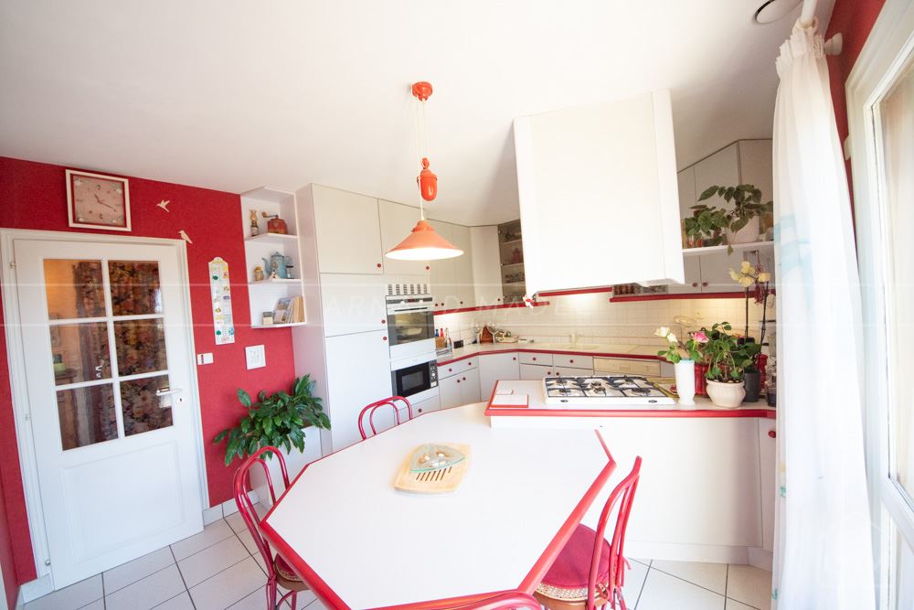 MAISON T7 - 4/5 CHAMBRES - TERRAIN ARBORE ENTRE 800/1000M² - RARE - CALME - EXCEPTIONNEL photo 5