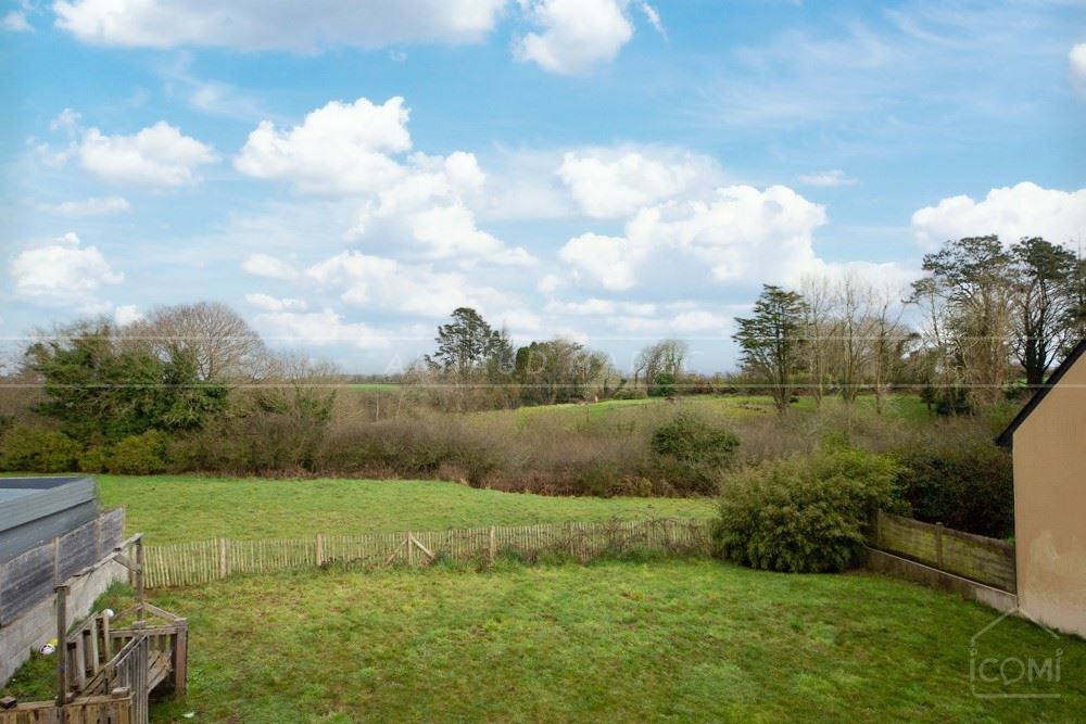 MAISON CONTEMPORAINE T5 DE 100M² -TERRAIN 500M² - GARAGE - POELE - EXCELLENT DPE - RARE photo 5