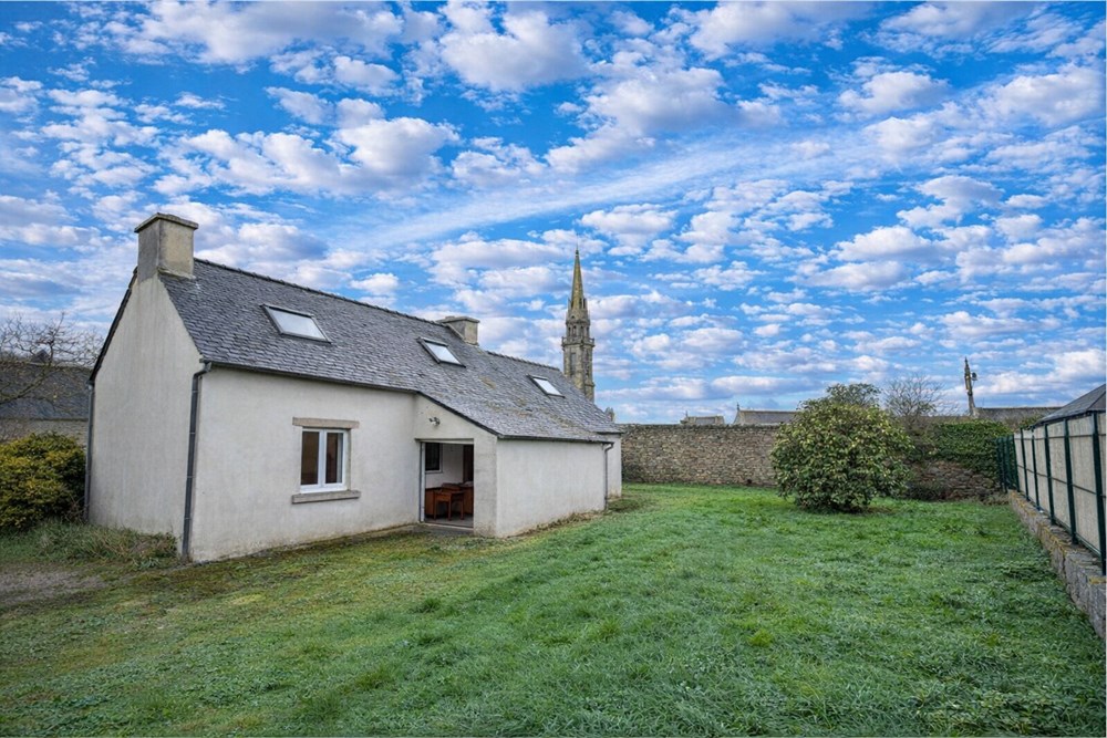 MAISON T5 - 2/4 CHAMBRES - ESPACE DE VIE PRINCIPAL EN RDJ - TERRAIN 700M² - RARE - CALME photo 5