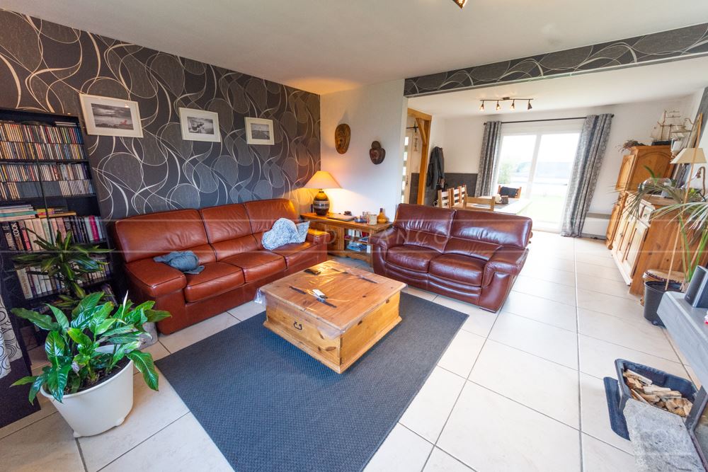 MAISON T6 DE 125M² AVEC GRAND GARAGE DE 32M² - VUE SUR LE PHARE - NOMBREUX RANGEMENTS - TERRAIN CLOS DE 550M²