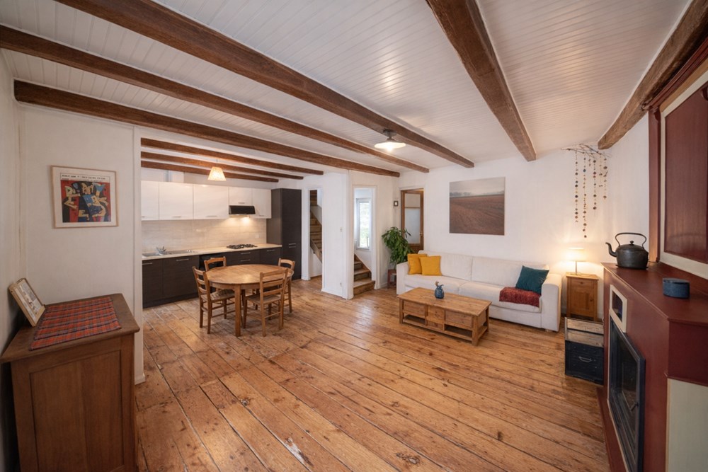APPARTEMENT T3 - 2 CHAMBRES - DUPLEX - AUTHENTIQUE - CHALEUREUX - QUARTIER DES ARTISTES - PROXIMITE PLAGE