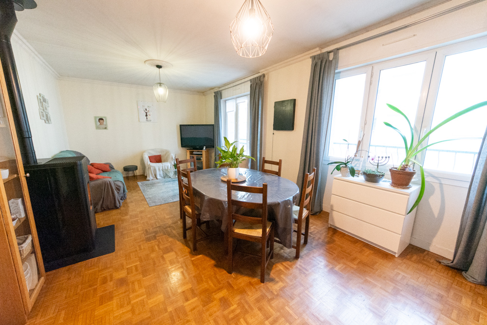 MAISON DE VILLE T7/8 DE 152M² AVEC SOUS-SOL - GARAGE - 5 CHAMBRES SUR TERRAIN CLOS DE 180M² photo 4