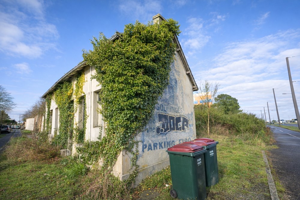 FONCIER DE 353M² AVEC BATI DE 150M² ENVIRON - PROXIMITE CENTRE LECLERC PORTE DE GOUESNOU photo 3
