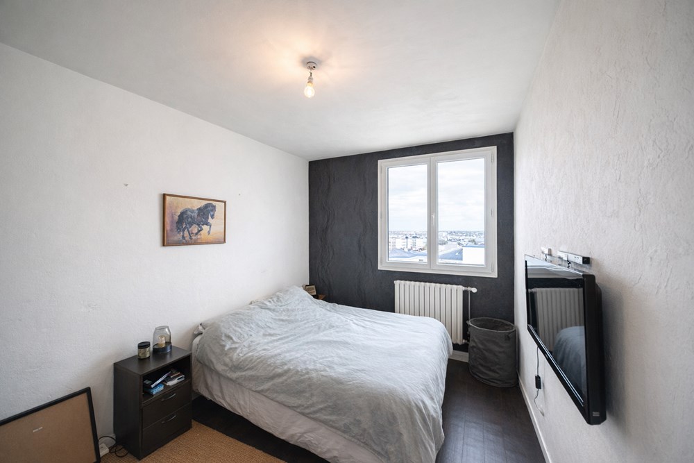 BEL APPARTEMENT T3 - 64M² - LUMINEUX - VUE DEGAGEE - 2 CHAMBRES - PROCHE CENTRE VILLE - PARKING PRIVATIF photo 4