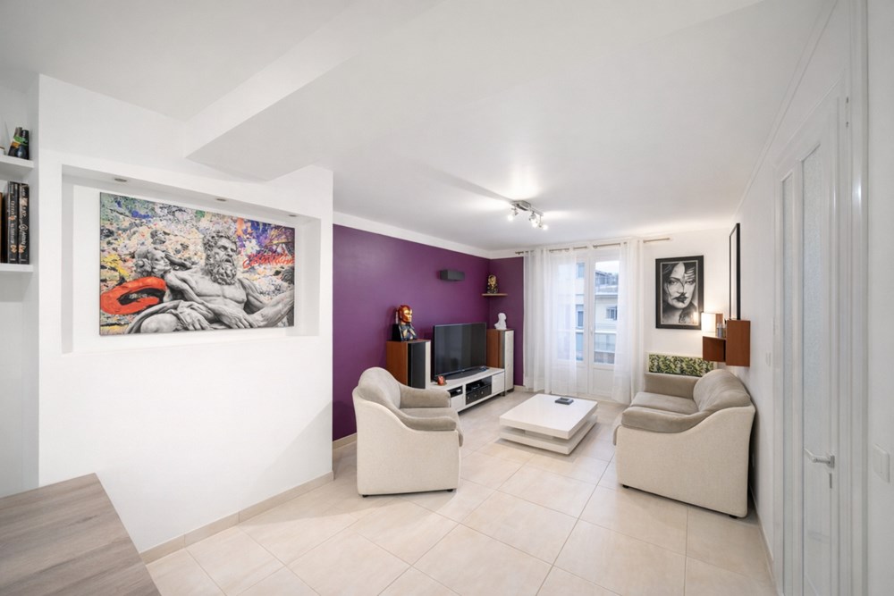 SUPERBE APPARTEMENT 64M² - 2 CHAMBRES - GRANDE PIECE DE VIE - RDC SUR ELEVE - CALME - COUP DE COEUR photo 4