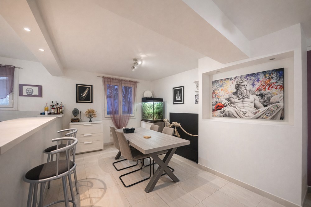 SUPERBE APPARTEMENT 64M² - 2 CHAMBRES - GRANDE PIECE DE VIE - RDC SUR ELEVE - CALME - COUP DE COEUR photo 3