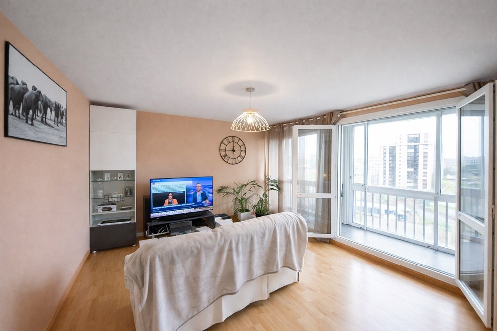APPARTEMENT 70M² - BELLEVUE - 2 CHAMBRES - ASCENSEUR - PARKING SOUTERRAIN- GRAND BALCON photo 2