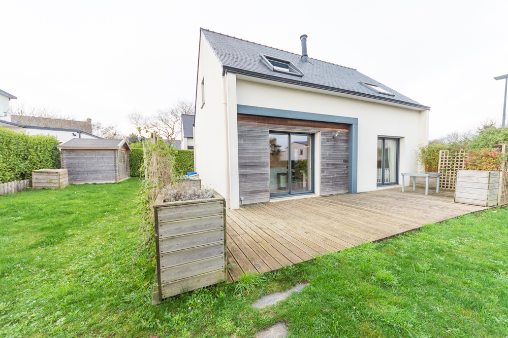 MAISON INDIVIDUELLE T6 118M² DE 2013 - 4 CHAMBRES - GARAGE - TERRAIN ARBORE ET CLOS DE 327M²