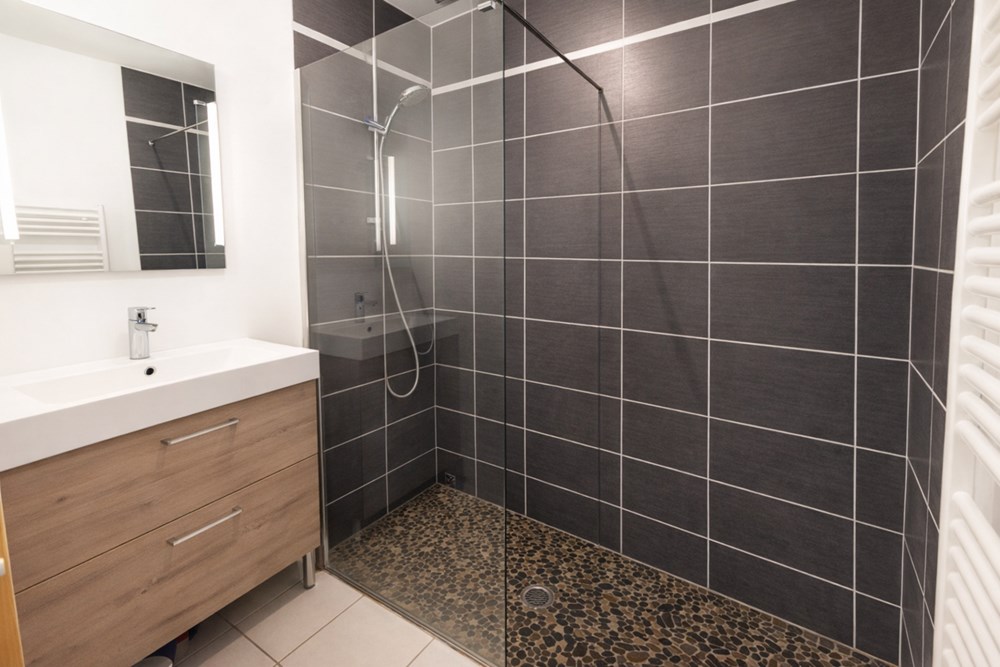 MAISON INDIVIDUELLE T6 118M² DE 2013 - 4 CHAMBRES - GARAGE - TERRAIN ARBORE ET CLOS DE 327M² photo 5