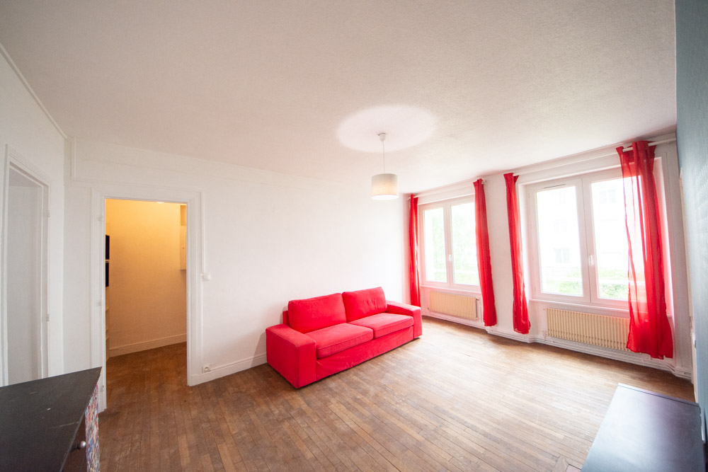 APPARTEMENT T3 - BEL ESPACE DE VIE DE 30M² - 2 GRANDES CHAMBRES - CALME - RARE photo 4