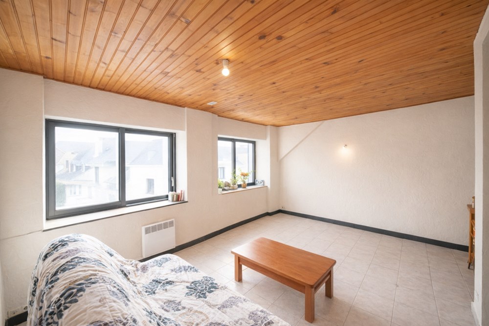 IMMEUBLE 110 M² - 2 APPARTEMENTS T1 ET 1 LOCAL COMMERCIAL AVEC RESERVE - GROS POTENTIEL - BONNE RENTABILITE - VENDU LOUE photo 2