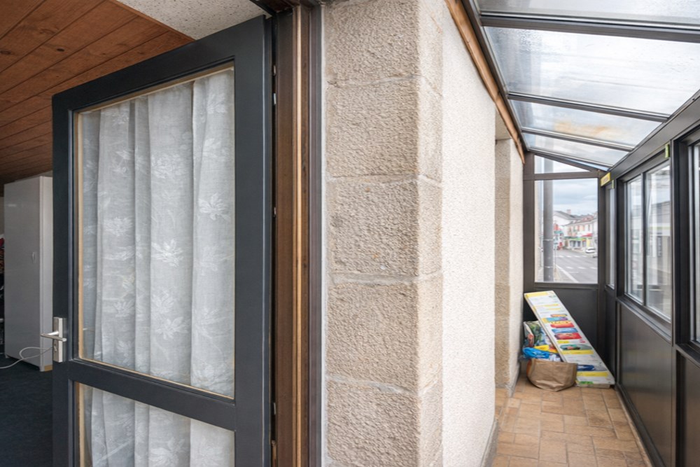 IMMEUBLE 110 M² - 2 APPARTEMENTS T1 ET 1 LOCAL COMMERCIAL AVEC RESERVE - GROS POTENTIEL - BONNE RENTABILITE - VENDU LOUE photo 5