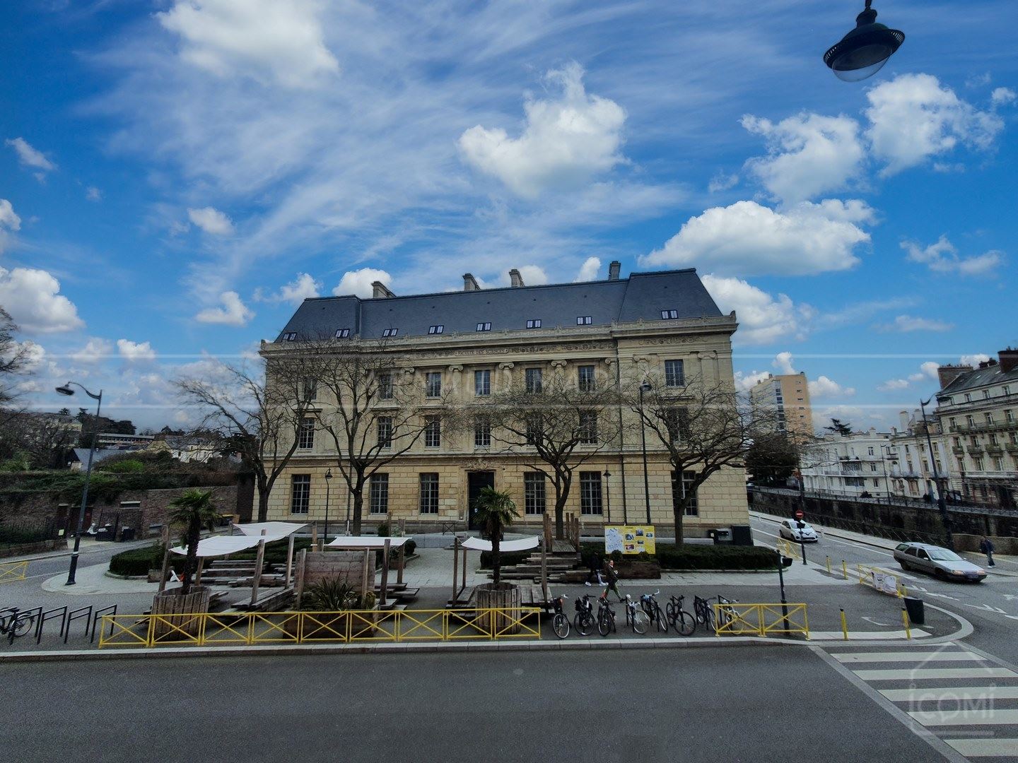 APPARTEMENT T3 - FAIBLES CHARGES - CHARME - COUP DE COEUR - EMPLACEMENT 1ER CHOIX