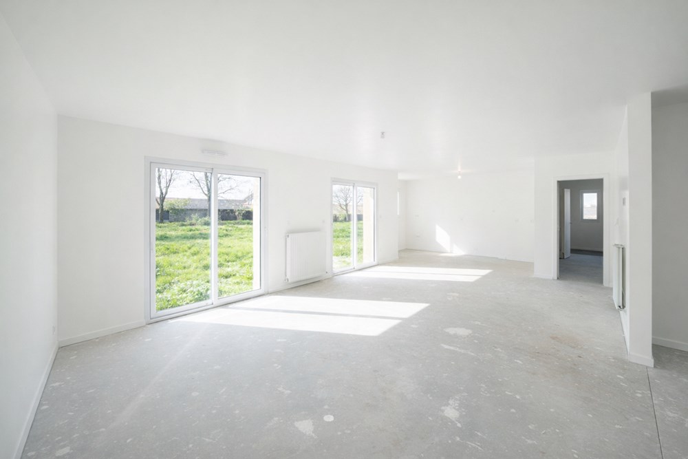 MAISON CONTEMPORAINE T5 DE 2020 - 3 CHAMBRES (4 POSSIBLES) - TERRAIN ENVIRON 600 M² - GRANDE PIECE DE VIE - RARE - EXPOSITION SUD - SOUS DECENNALE photo 2