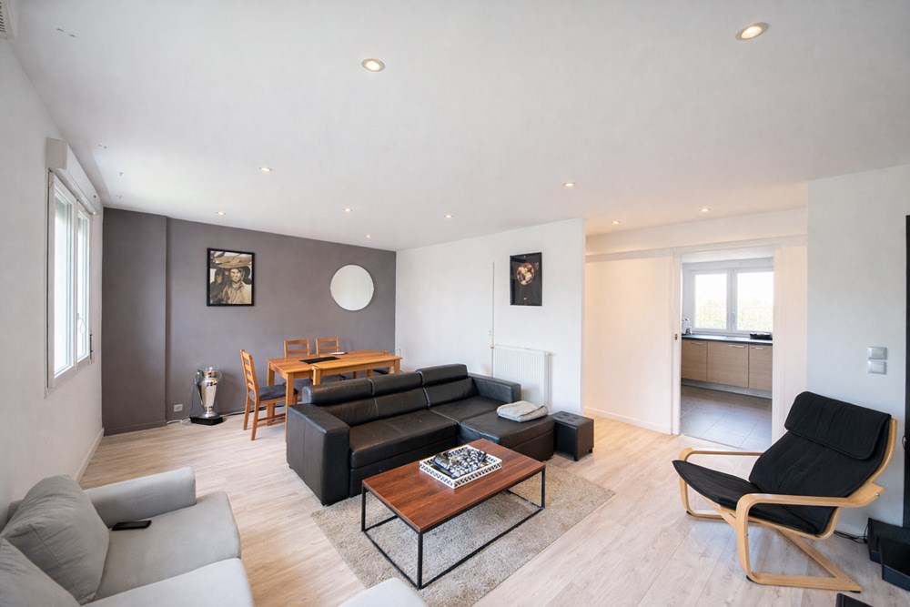 APPARTEMENT T3 DE 66M² - 2 CHAMBRES - LUMINEUX - PROCHE CENTRE VILLE ET TRAM - COUP DE COEUR photo 3