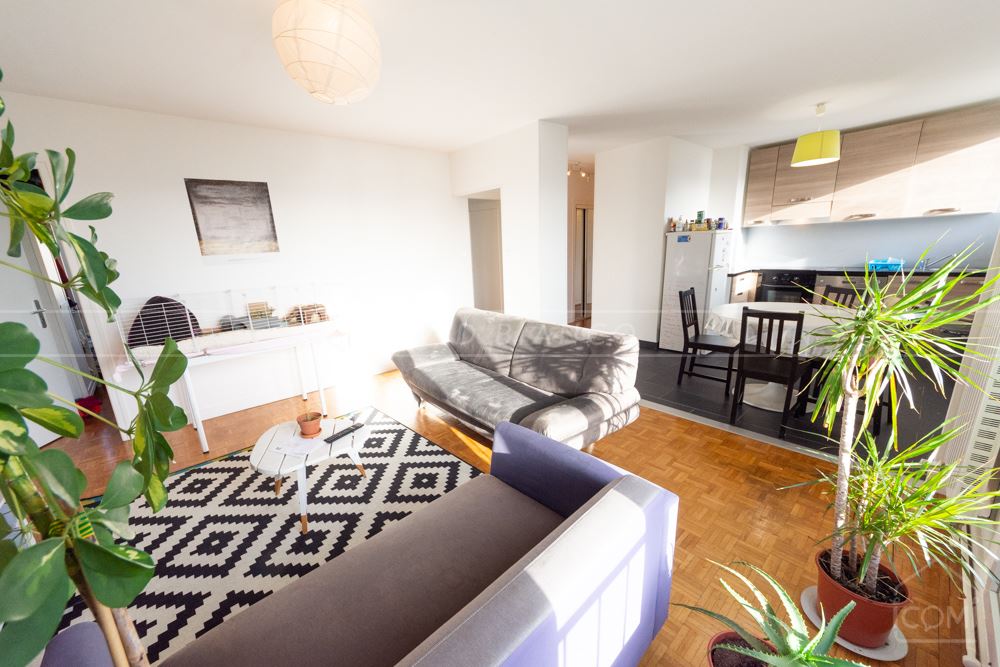 APPARTEMENT T5 83M² - DALLE BETON - BALCONS - COLOCATAIRES EN PLACE - BON RENDEMENT LOCATIF
