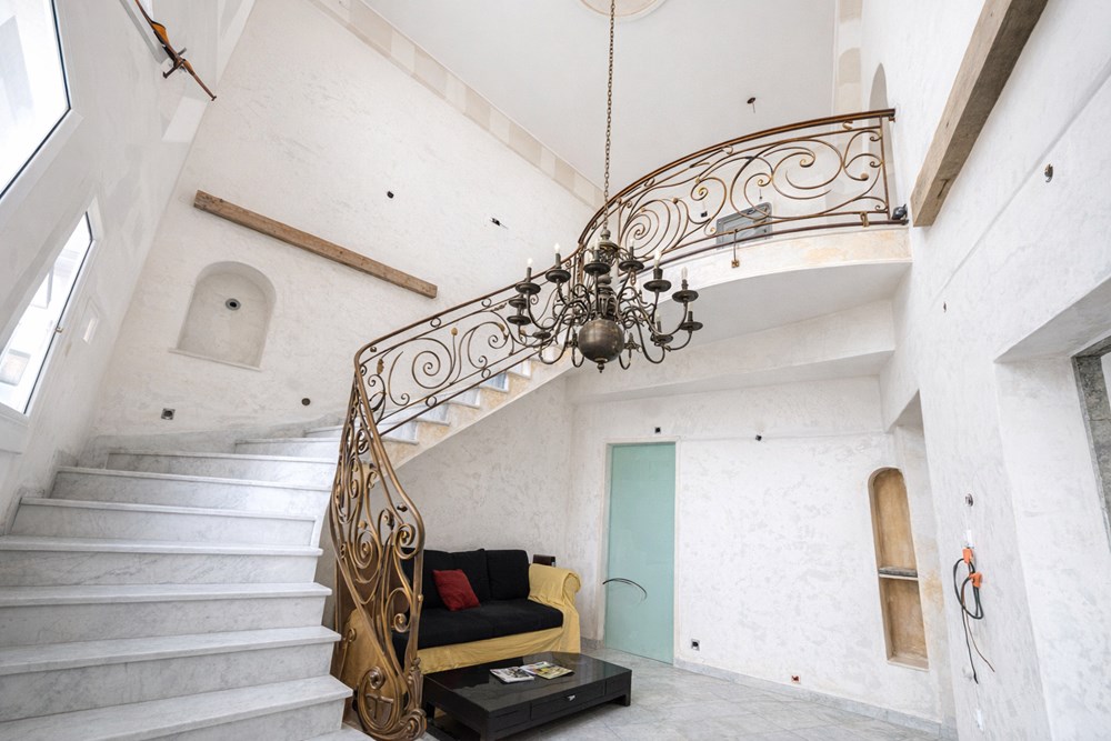 GRANDE MAISON - 240M² - DIVISION EN APPARTS POSSIBLE - 4 ACCES INDEPENDANTS - GRAND GARAGE - BIEN RARE - FORT POTENTIEL