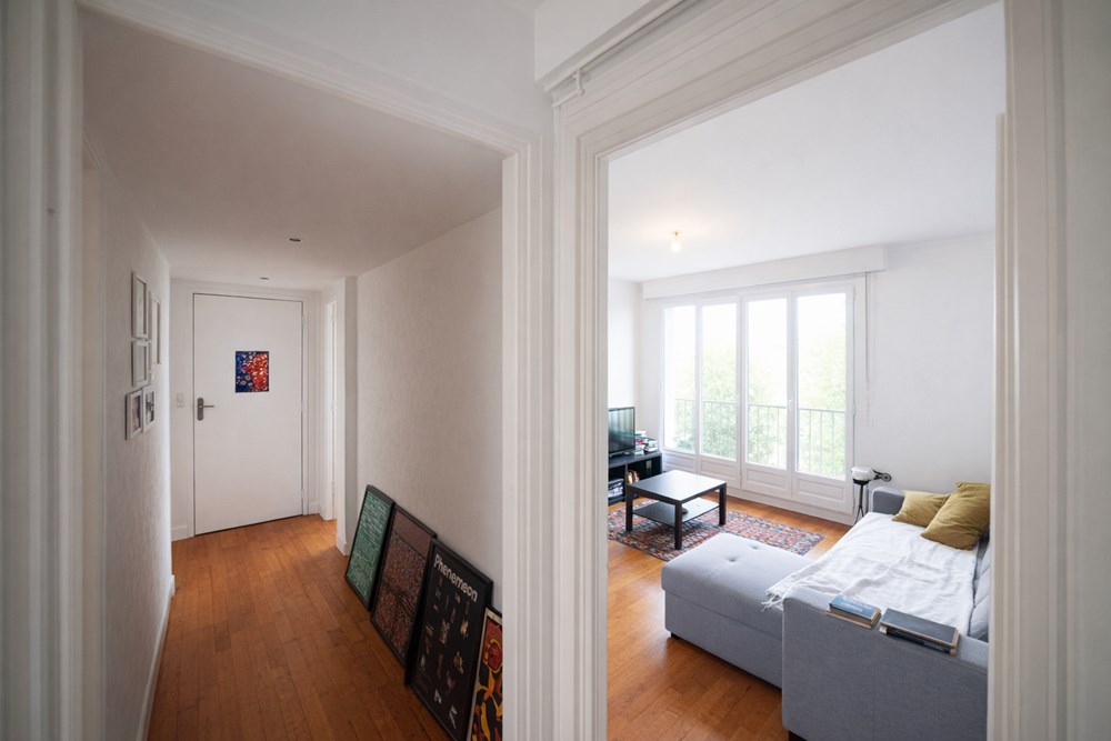 APPARTEMENT T4 59M² - 2 CHAMBRES - PROCHE CENTRE VILLE - STATIONEMENT FACILE - DALLE BETON photo 3