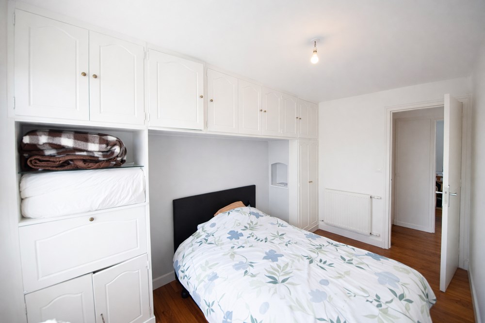 APPARTEMENT T4 59M² - 2 CHAMBRES - PROCHE CENTRE VILLE - STATIONEMENT FACILE - DALLE BETON photo 5