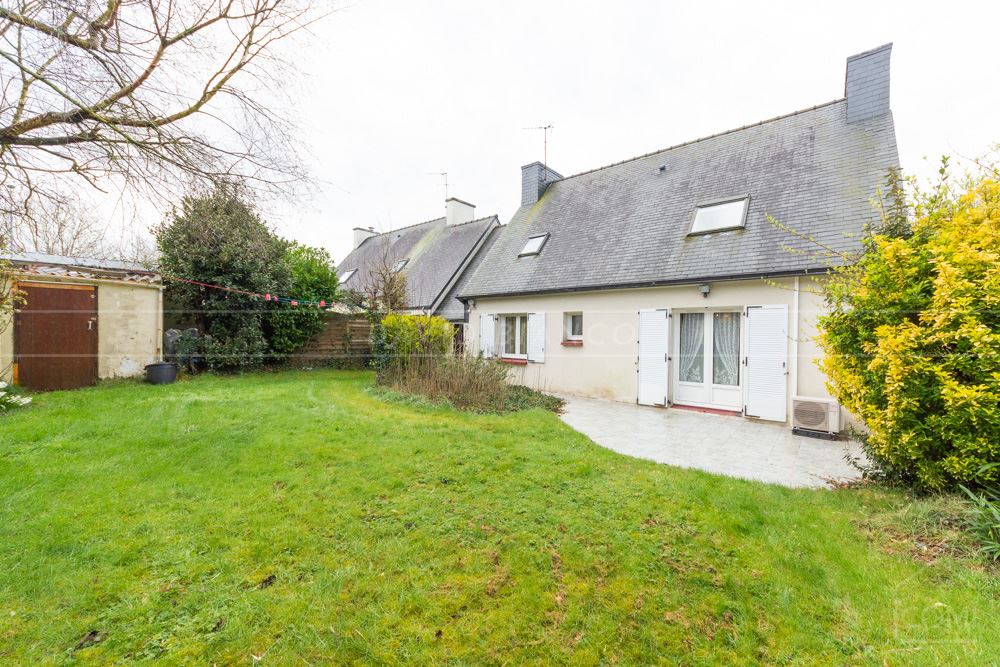MAISON T6/7 113M² DE 1980 - GARAGE - NOMBREUX RANGEMENTS - 5 CHAMBRES - TERRAIN DE 550M² photo 3