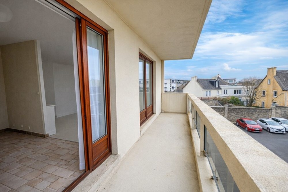 APPARTEMENT T2 DE STANDING - ASCENSEUR - BALCON - PARKING - RESIDENCE RECHERCHEE - RARE
