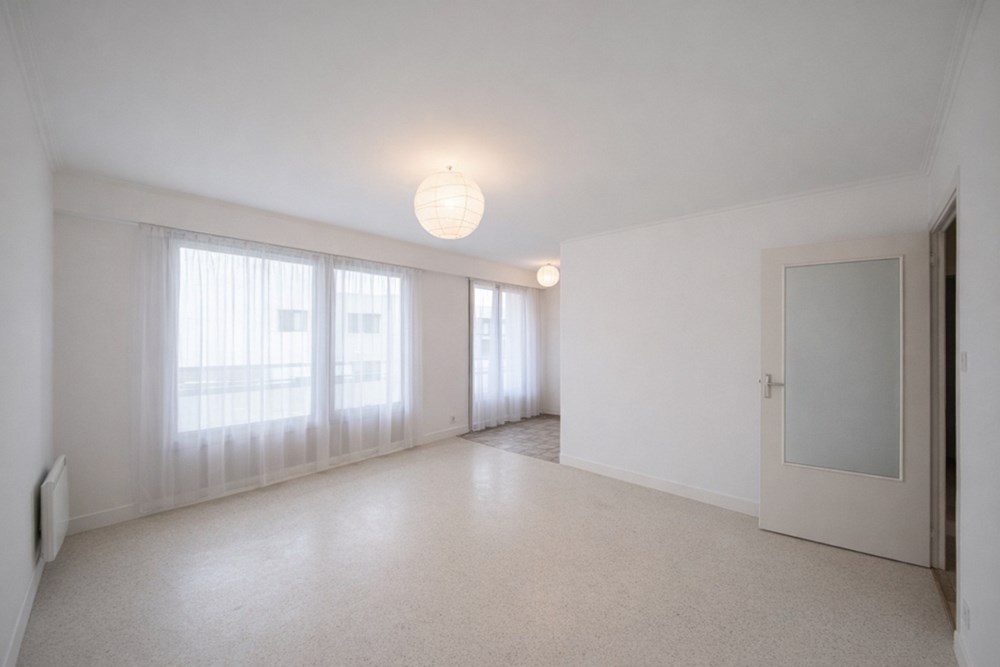 APPARTEMENT T2 DE STANDING - ASCENSEUR - BALCON - PARKING - RESIDENCE RECHERCHEE - RARE photo 2