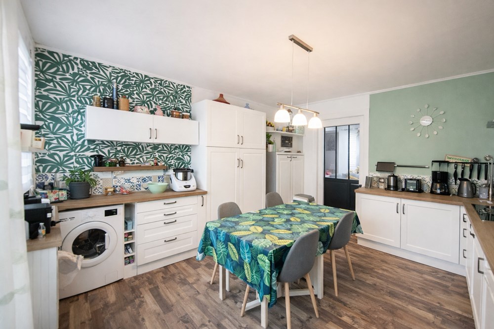 CHARMANTE MAISON - PROCHE BOURG - 3 CHAMBRES - SOUS SOL TOTAL - JARDIN - COUP DE COEUR photo 3