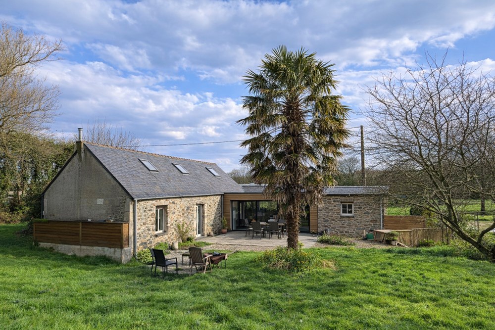 MAISON - 140 M² - COUP DE COEUR - ENVIRONNEMENT CALME - A 10' DE LA PLAGE - TERRAIN 1800 M² photo 5