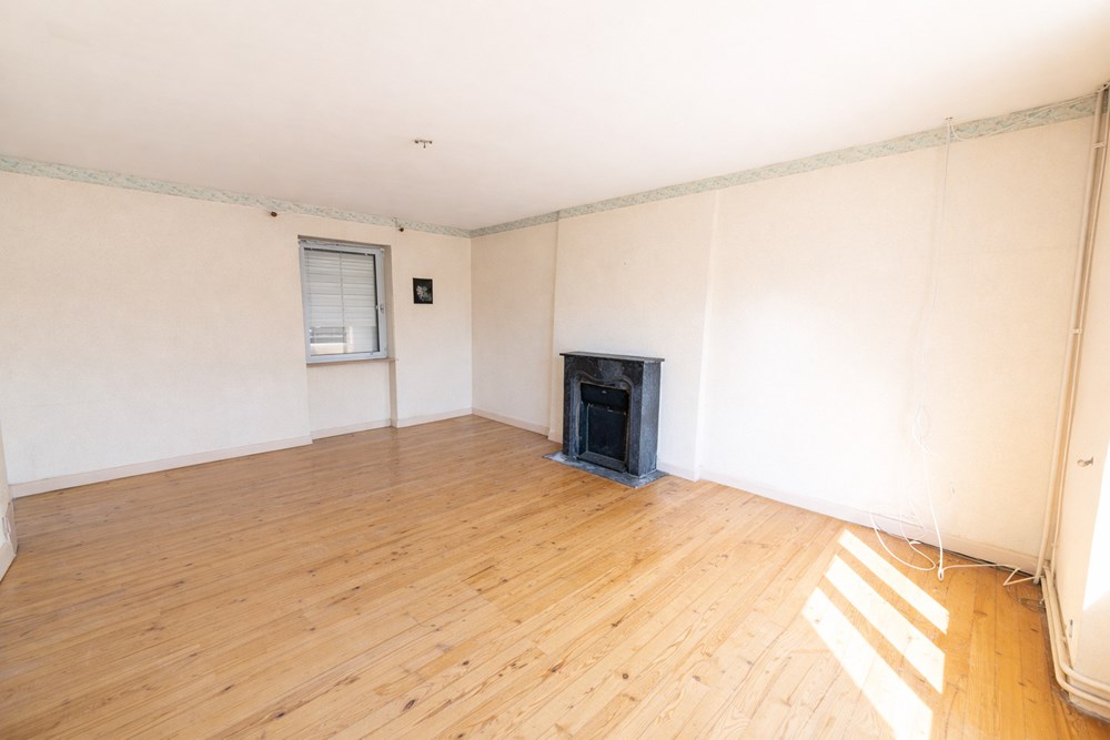 MAISON DE VILLE- T5 - 145M² - JARDIN - GARAGE - ATELIER - GROS POTENTIEL - TRAVAUX A PREVOIR photo 4