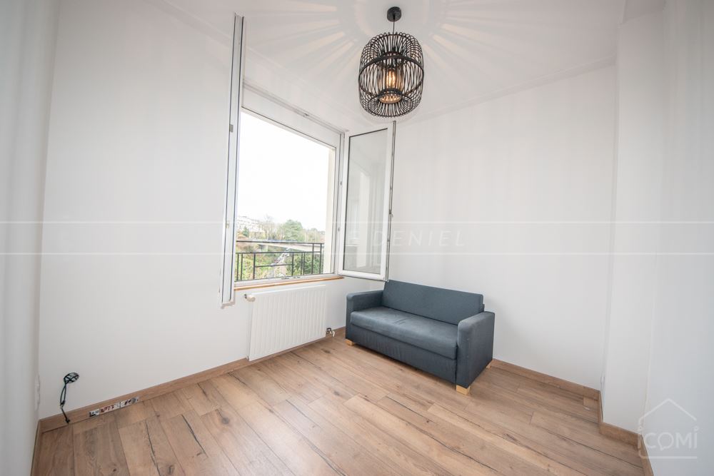 APPARTEMENT DUPLEX DE 72M2 AVEC SUITE PARENTALE ET CHAMBRE BUREAU- GAMBETTA/ ST-MICHEL - VUE DEGAGE SANS VIS A VIS PETITE VUE MER