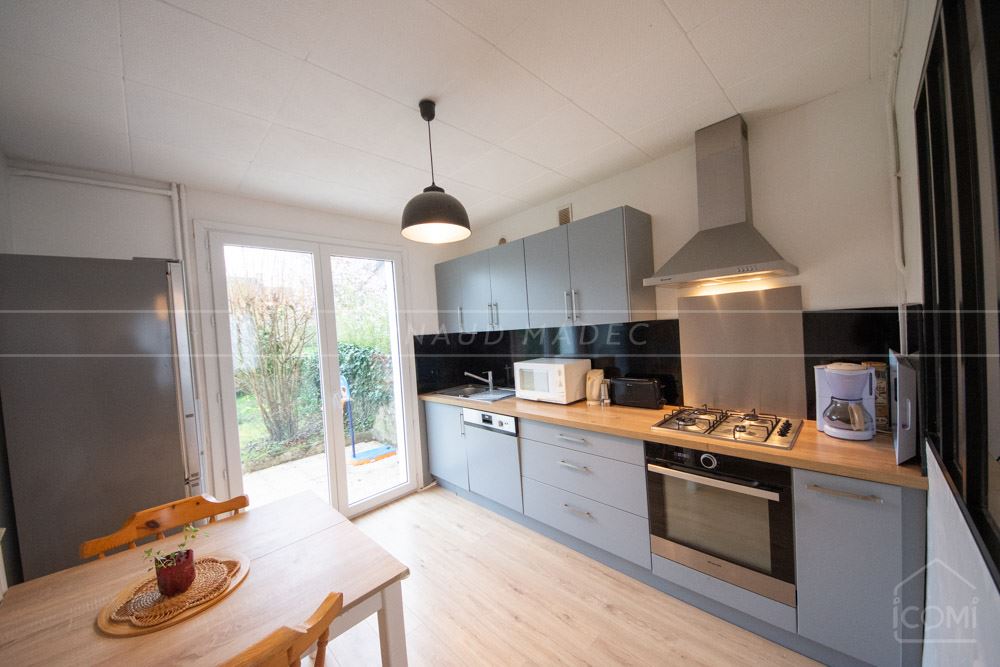 MAISON T5 DE 105M² - 4/5 CH - BEL ESPACE DE VIE EN REZ DE TERRASSE ET DE JARDIN - CALME